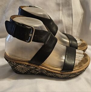 Vionic Cancun Comfort Footbed Wedge Wmns Sz 37/6.5 Ankle Buckle Strap Sandals
